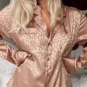 Show Me Your MuMu Gold Silky Cheetah pj Long sleeve blouse size M